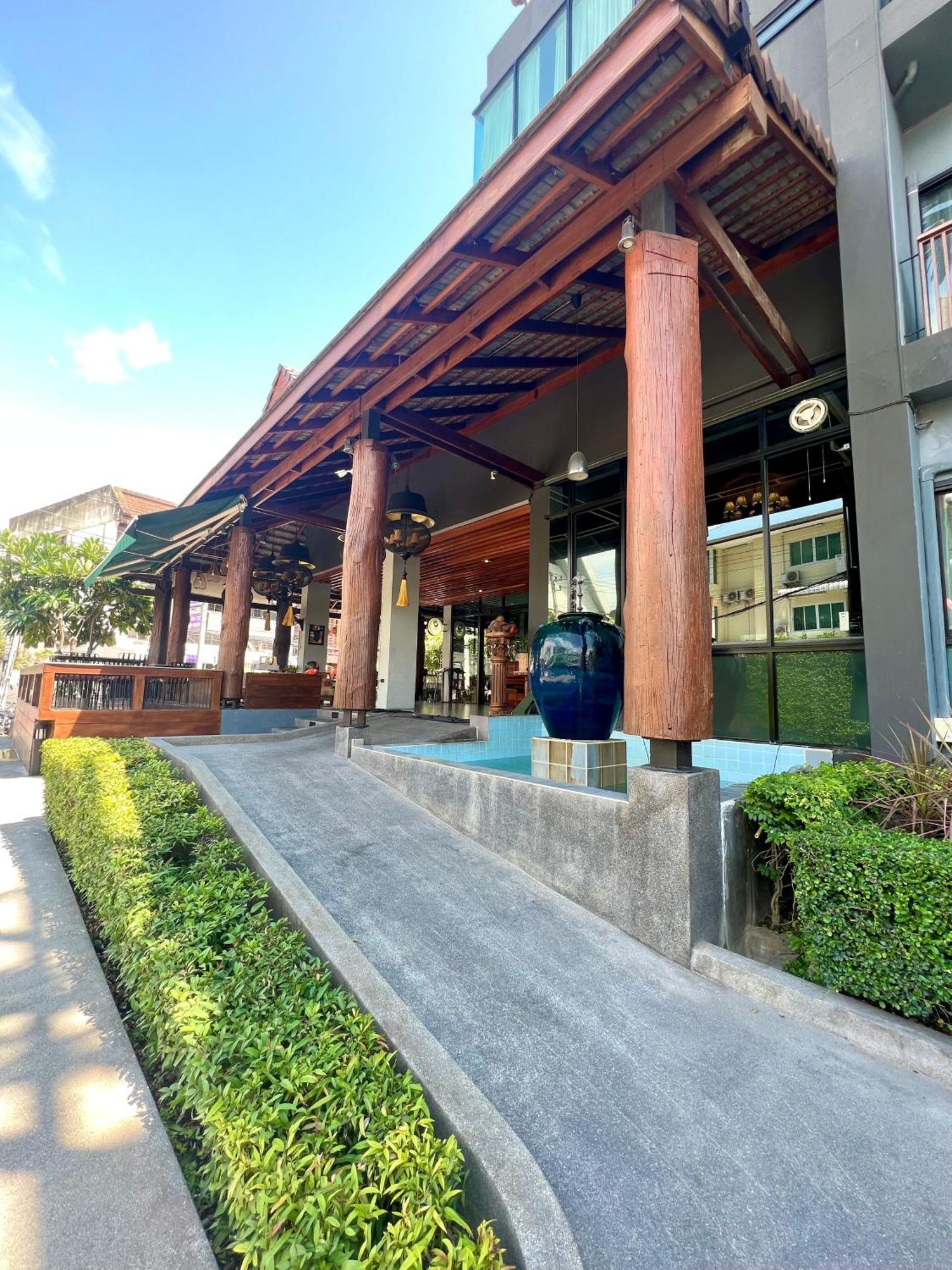 Hotel Le Naview @Prasingh Chiang Mai Exterior foto